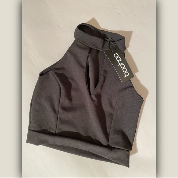 Boohoo Tops - BooHoo Crop Top